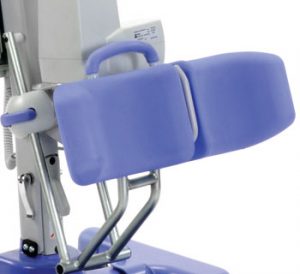 Soporte para las piernas regulable en altura.